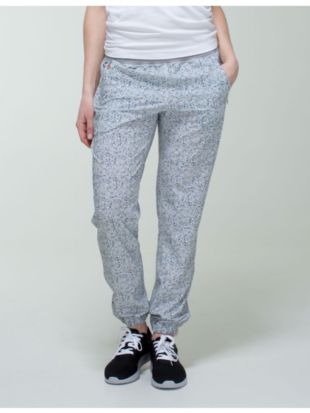 Lululemon Bring Back The Track Pant Floral Sz 4